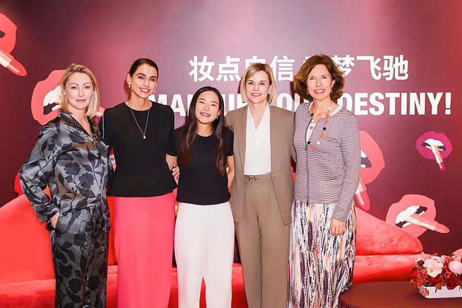 与未来的时尚碰撞新能源旗舰再定义ag九游会登录“伊”手快报 科技(图20)